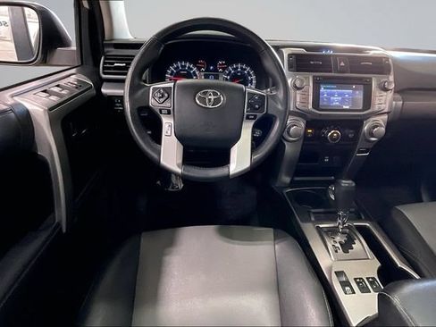 Used 2019 Toyota 4Runner SR5 Premium AWD/4WD image 5