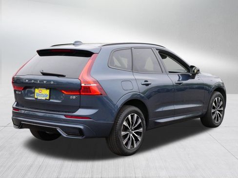Used 2025 Volvo XC60 B5 Core AWD/4WD image 7