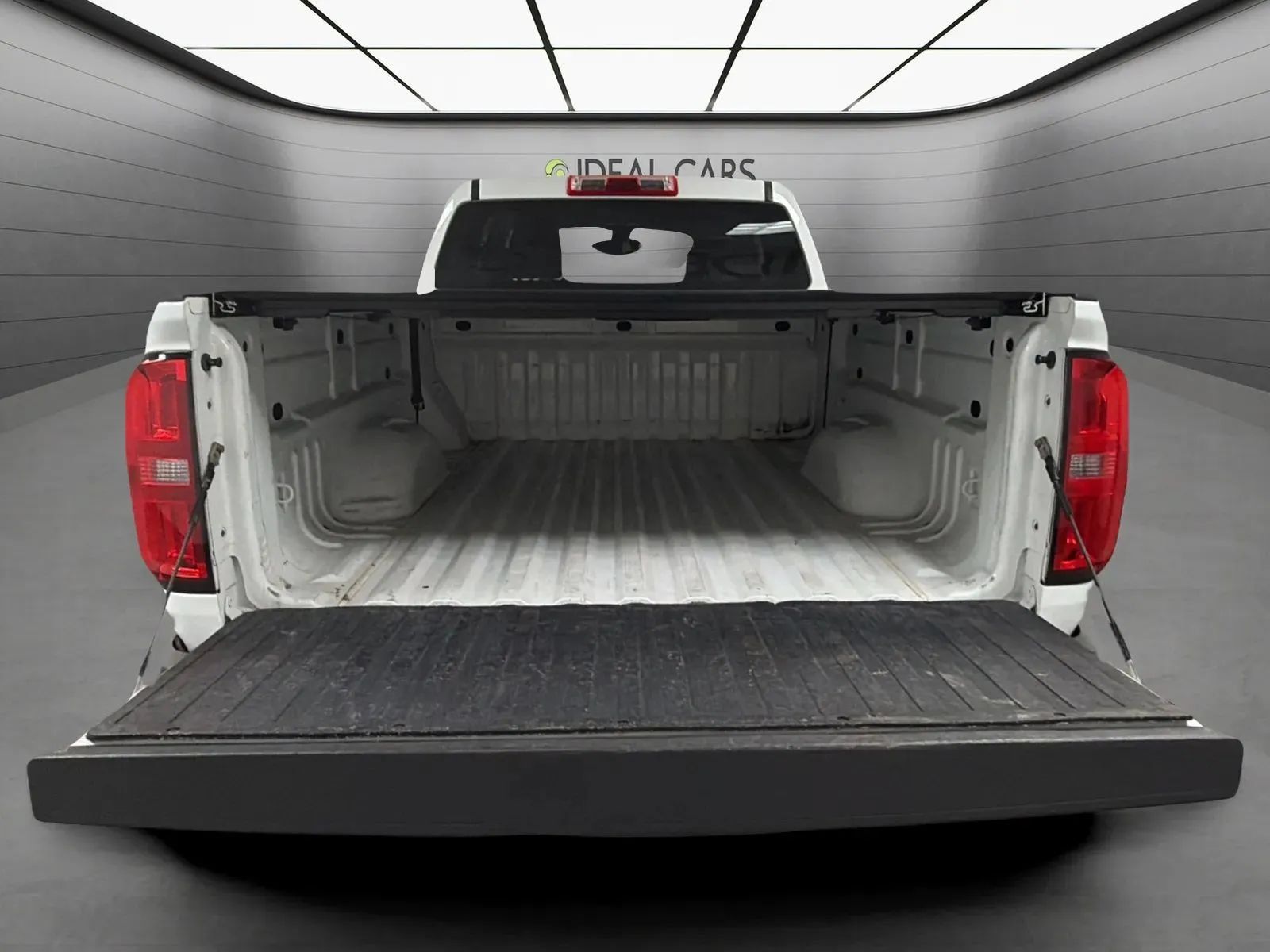Used 2016 Chevrolet Colorado W/T RWD image 13