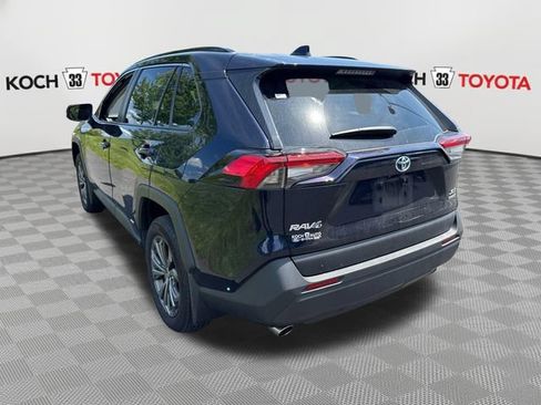 Used 2023 Toyota RAV4 XLE Premium AWD/4WD image 6