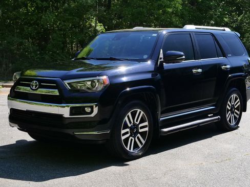 Used 2023 Toyota 4Runner Limited AWD/4WD image 6