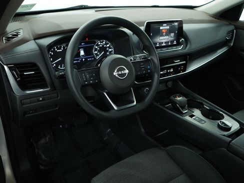 Used 2022 Nissan Rogue SV image 18