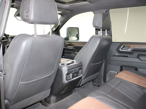 Used 2024 Chevrolet Silverado 2500 High Country w/ High Country Premium Package AWD/4WD image 28