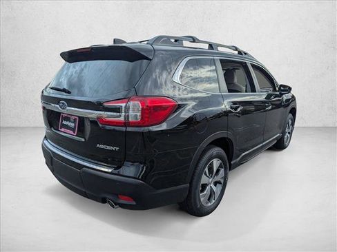 Used 2025 Subaru Ascent Premium image 2