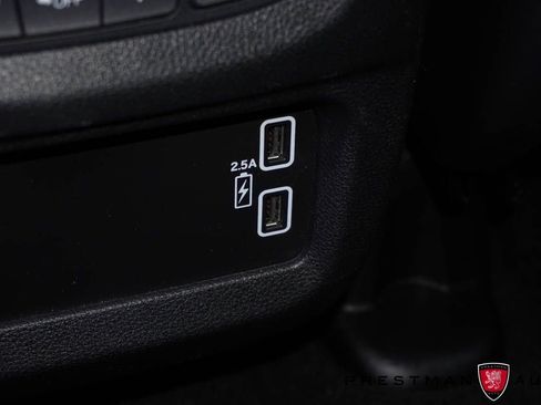 Used 2022 Honda Pilot TrailSport image 44
