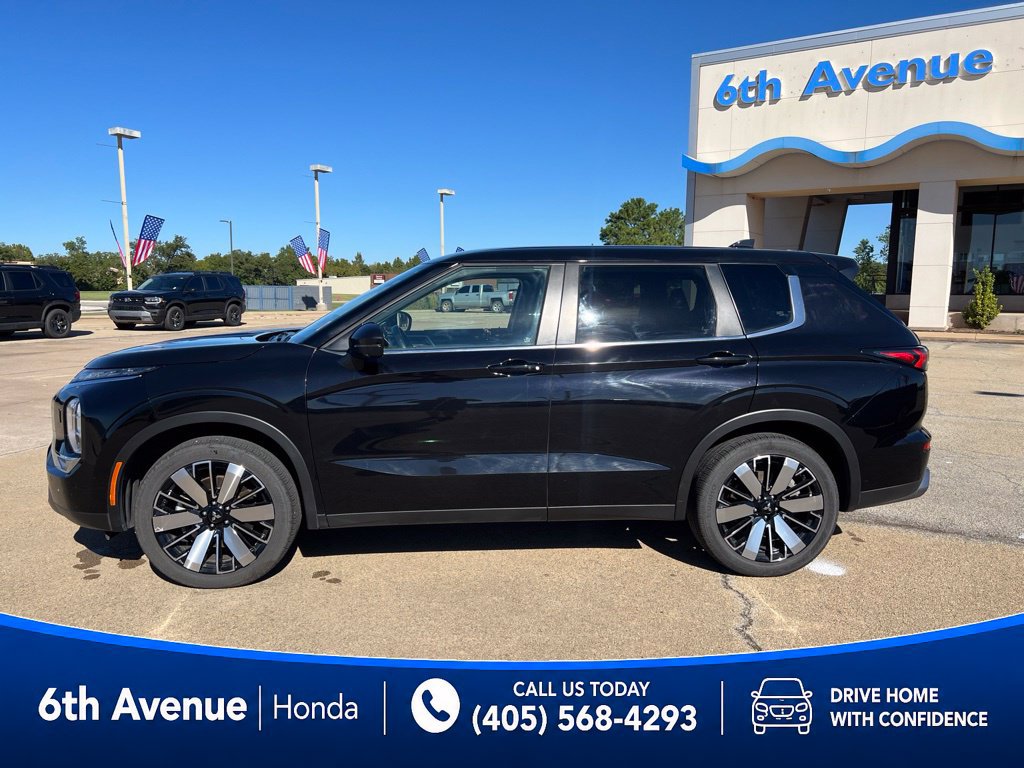 Used 2025 Mitsubishi Outlander SE AWD/4WD image 8