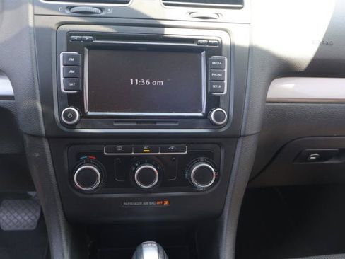 Used 2011 Volkswagen Golf TDI FWD image 23