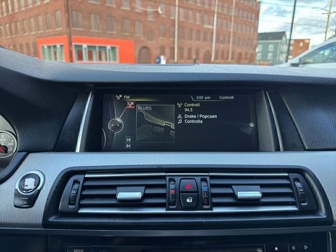 Used 2014 BMW M5 image 28