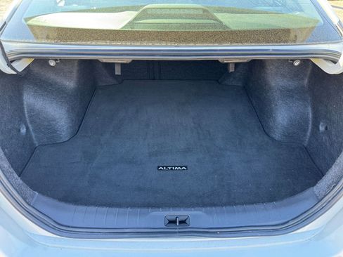 Used 2025 Nissan Altima 2.5 SV image 27