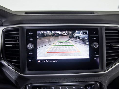 Used 2021 Volkswagen Atlas Cross Sport SE FWD image 29