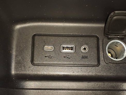 Used 2019 Chevrolet Equinox LT FWD image 23