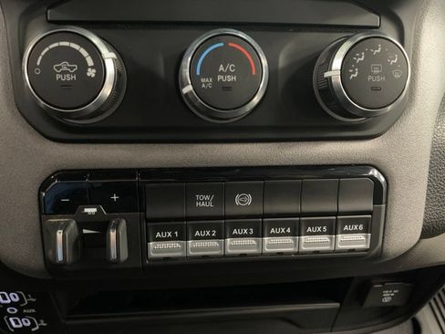 Certified 2024 RAM 3500 Tradesman w/ Chrome Appearance Group AWD/4WD image 26