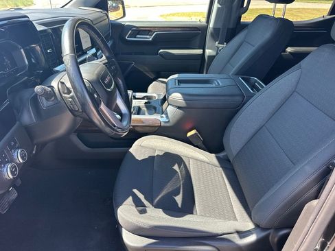 Used 2022 GMC Sierra 1500 Elevation image 9