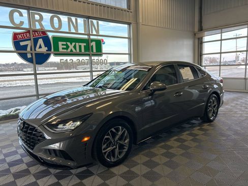 Used 2023 Hyundai Sonata SEL w/ Cargo Package image 3