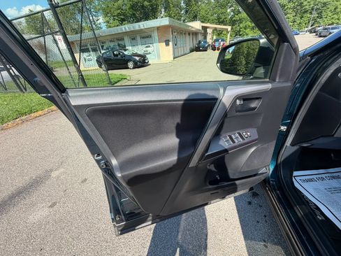 Used 2018 Toyota RAV4 LE w/ All Weather Liner Package AWD/4WD image 11