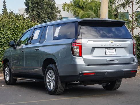 Used 2024 Chevrolet Suburban LT AWD/4WD image 4