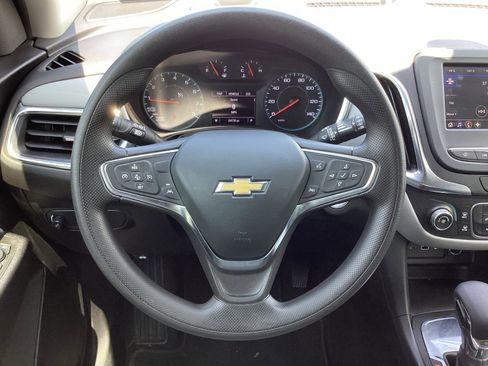 Used 2024 Chevrolet Equinox LS w/ Driver Confidence II Package FWD image 17