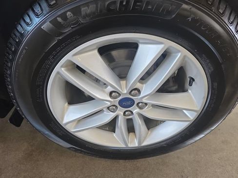 Used 2015 Ford Edge SEL w/ Equipment Group 201A FWD image 31
