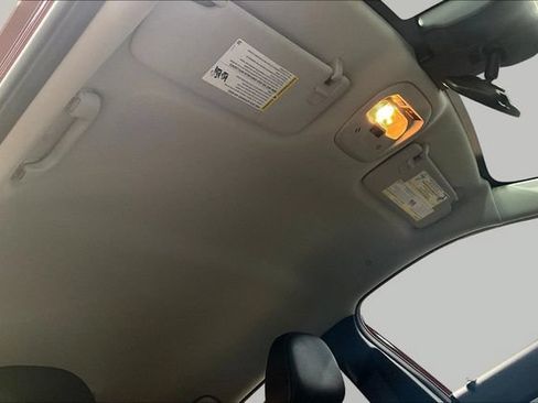 Certified 2025 Chevrolet Trax LT w/ LT Convenience Package FWD image 26