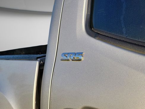 Used 2021 Toyota Tacoma SR5 image 14