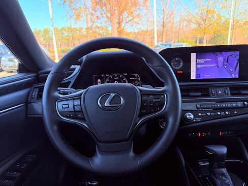 Certified 2024 Lexus ES 350 350 PREMIUM/PARK AST/18 WHEEL image 17