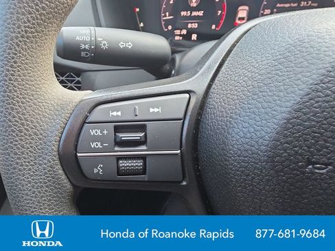 Used 2025 Honda Accord LX image 25