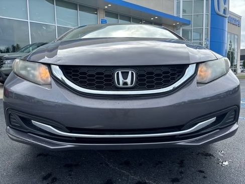 Used 2015 Honda Civic SE image 2