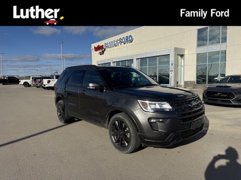 Used 2019 Ford Explorer XLT w/ Equipment Group 202A image 1