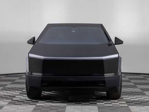 Used 2024 Tesla Cybertruck AWD Crew Cab image 12