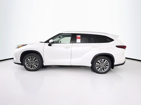 New 2026 Toyota Highlander Platinum AWD/4WD image 5