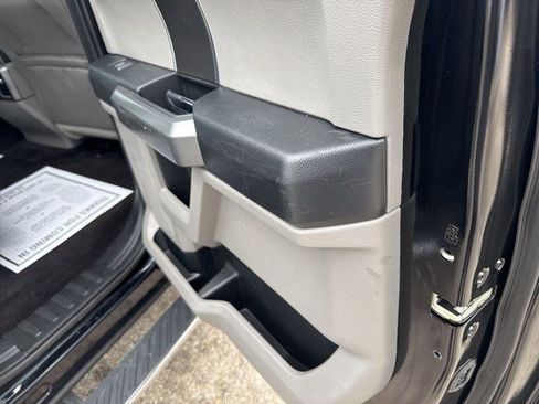 Used 2016 Ford F150 XLT w/ Equipment Group 302A Luxury image 15