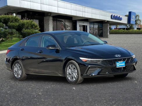 New 2026 Hyundai Elantra Blue image 10