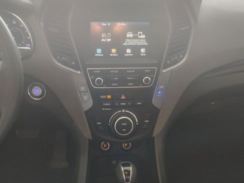 Used 2017 Hyundai Santa Fe Sport FWD image 12