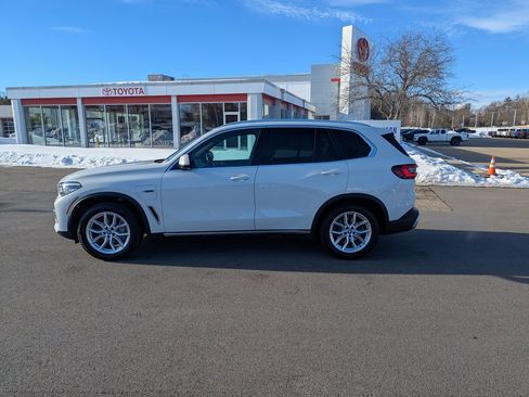 Used 2022 BMW X5 xDrive45e w/ Luxury Seating Package image 2
