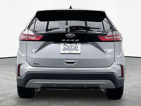 Certified 2024 Ford Edge SEL w/ Convenience Package AWD/4WD image 4