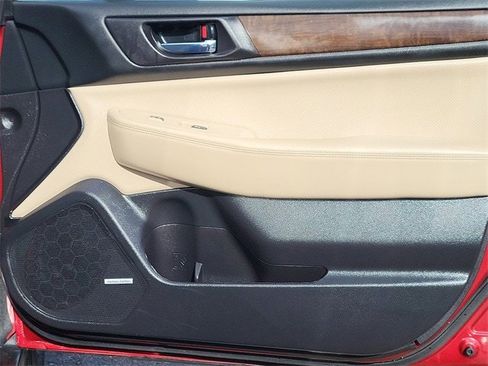 Used 2016 Subaru Outback 2.5i Limited image 16