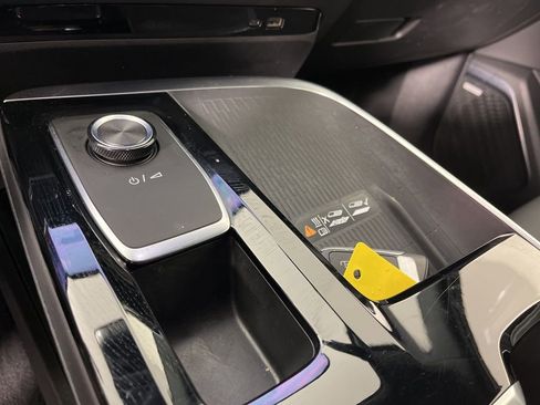 Certified 2025 Buick Enclave Preferred image 34