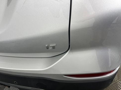 Used 2022 Chevrolet Equinox LT FWD image 5
