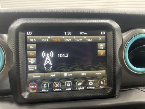 Used 2023 Jeep Wrangler Unlimited Rubicon 4xe w/ Cold Weather Group AWD/4WD image 16