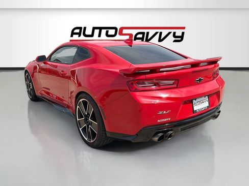 Used 2018 Chevrolet Camaro ZL1 RWD image 5