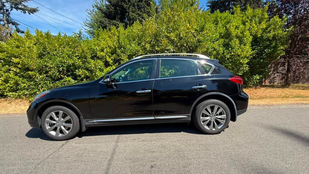 Used 2016 INFINITI QX50 AWD w/ Premium Plus Package image 15