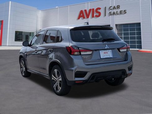 Used 2025 Mitsubishi Outlander Sport SE AWD/4WD image 9