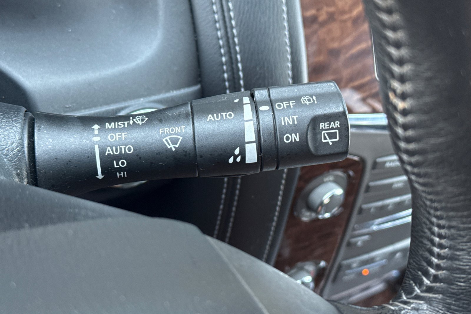 Used 2020 Nissan Armada SL w/ Premium Package AWD/4WD image 40