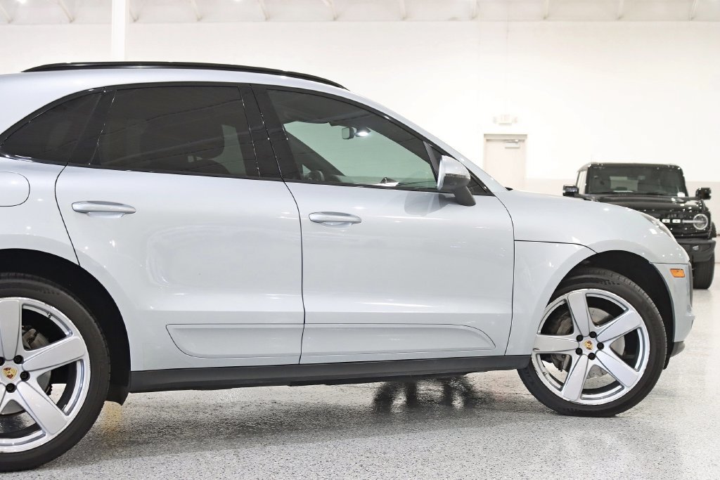 Used 2020 Porsche Macan S AWD/4WD image 11