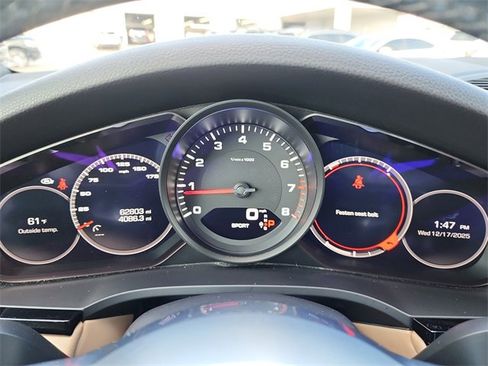 Used 2020 Porsche Cayenne Base image 28