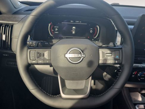 New 2026 Nissan Pathfinder Platinum image 16