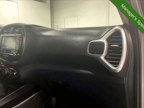 Used 2025 Kia Soul LX w/ LX Technology Package FWD image 19