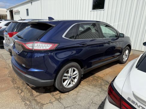 Used 2016 Ford Edge SEL w/ Equipment Group 201A AWD/4WD image 4