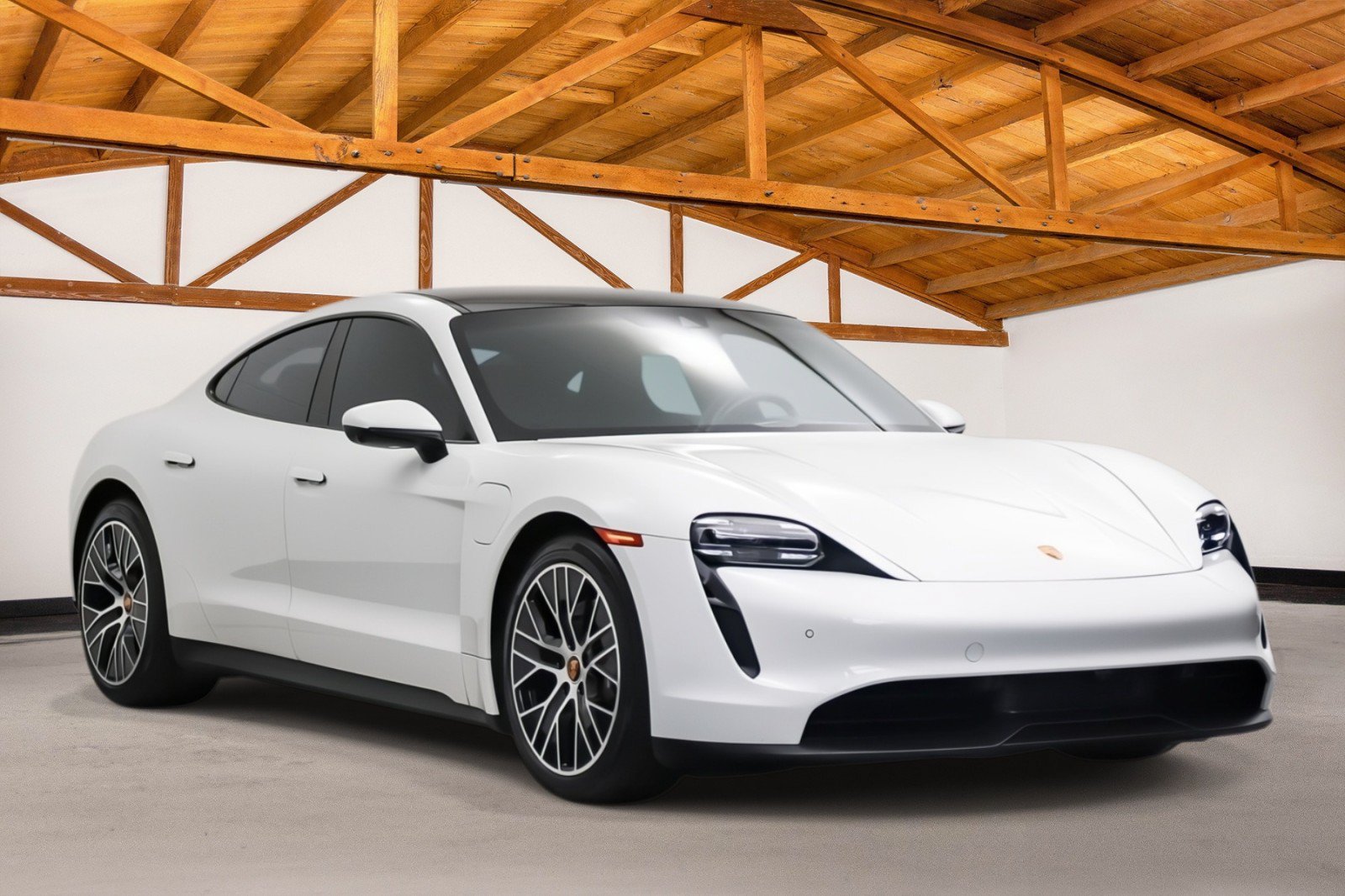 Used 2022 Porsche Taycan RWD image 7