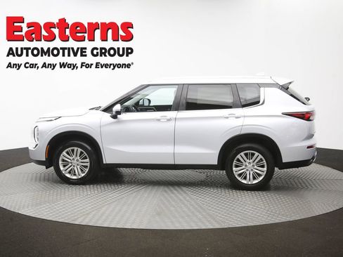 Used 2024 Mitsubishi Outlander ES AWD/4WD image 59